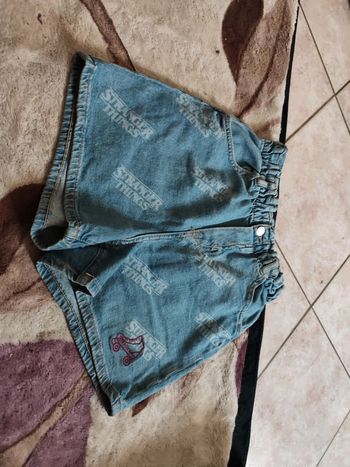 Short 10/12 ans strangers things