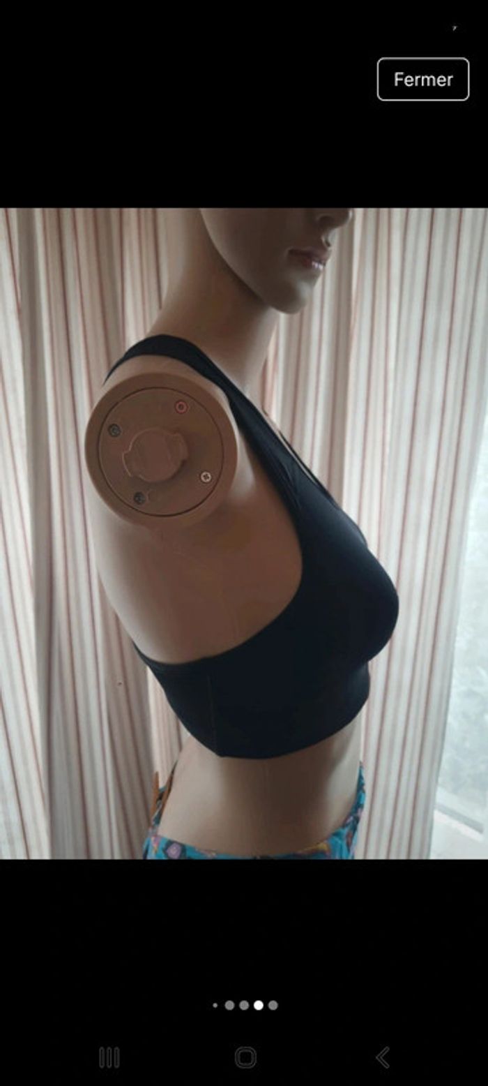 Brassière de sport Nike noire taille XS dry fit - photo numéro 17