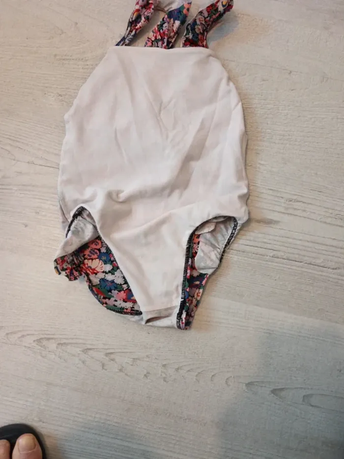 Maillot de bain 6 ans - photo numéro 7