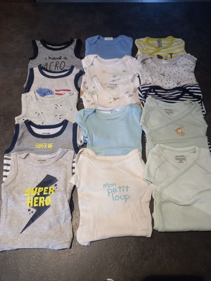Lot bodies garçon 3 mois été