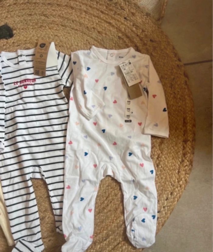 Lot pyjama neuf - photo numéro 2