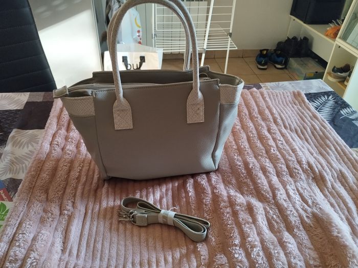 Sac banc et gris - photo numéro 4