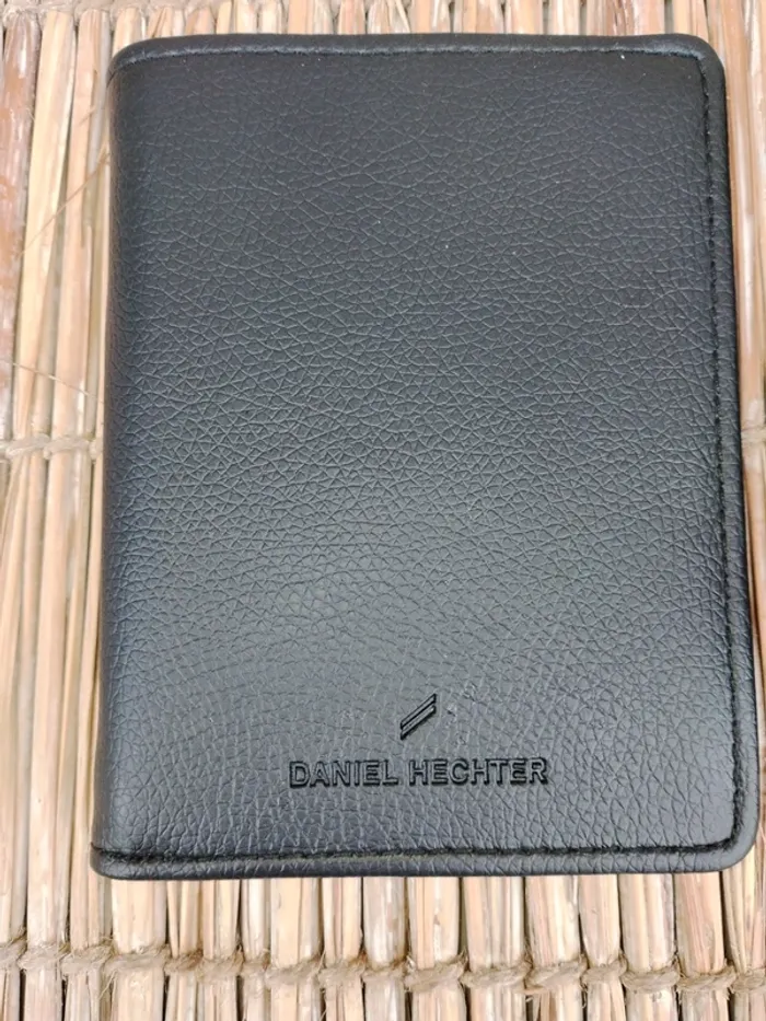 Porte feuille Daniel hechter neuf - photo numéro 2