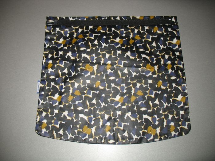 GRAND RABAT BLEU MARINE POUR SAC A MAIN "PAPA PIQUE ET MAMAN COUD" - n°16 - photo numéro 2