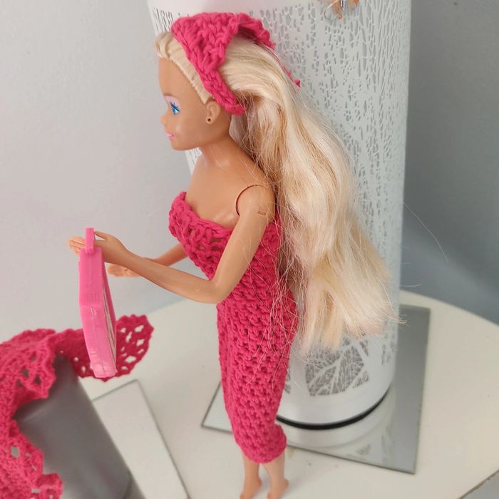 Vêtements pour Barbie 3 € - photo numéro 9