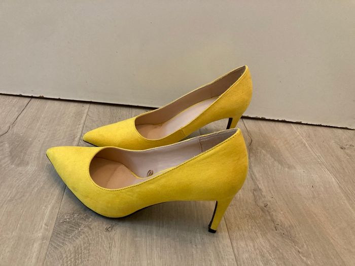 Escarpins jaune - photo numéro 4
