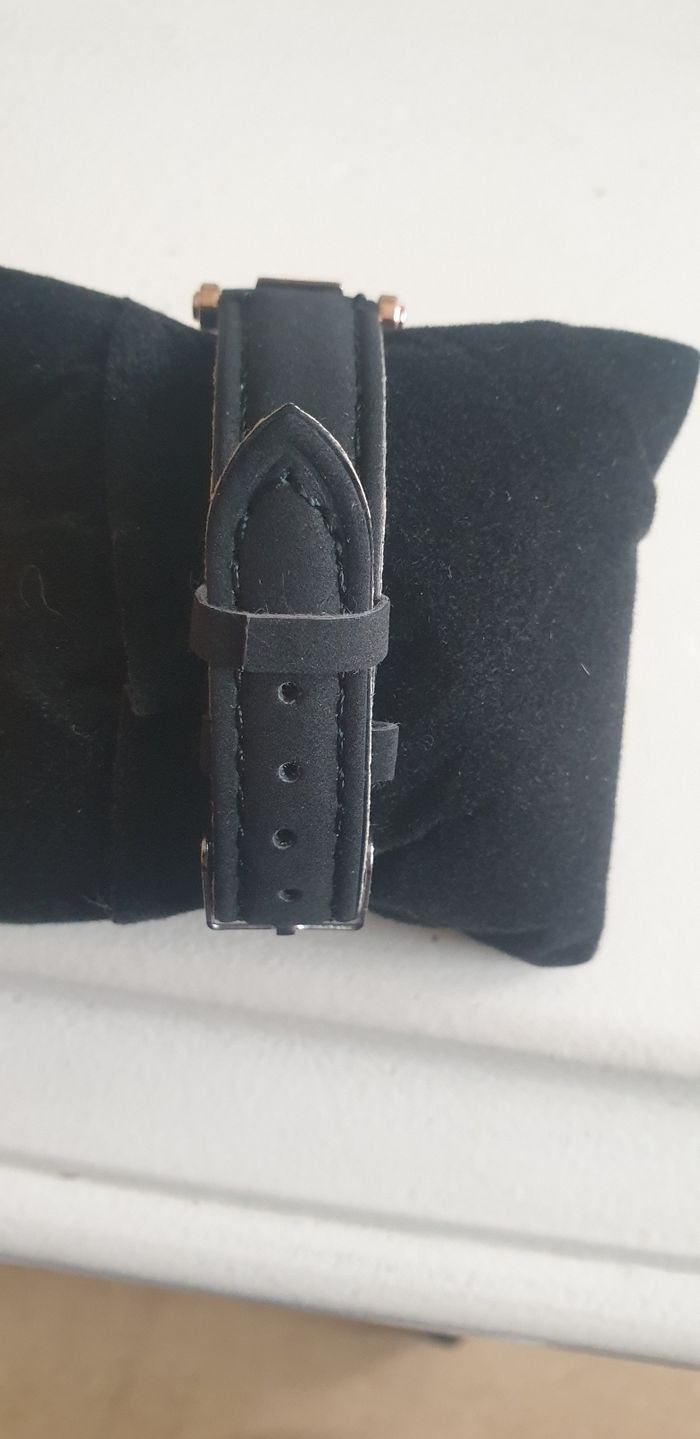 Montre femme neuve - photo numéro 2