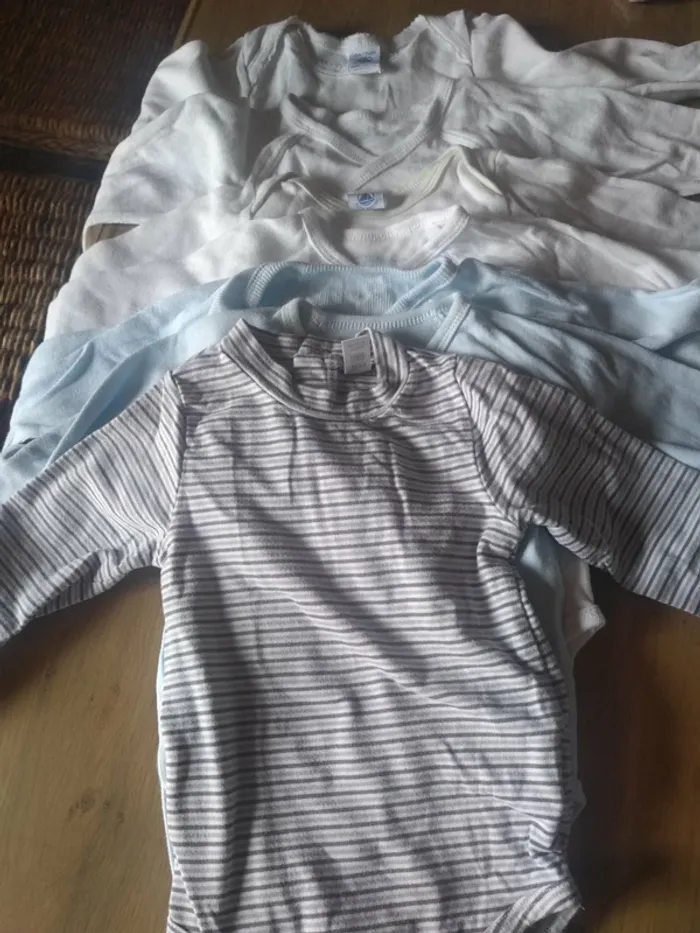 Lot De Vêtements Garçon 12 Mois - photo numéro 4