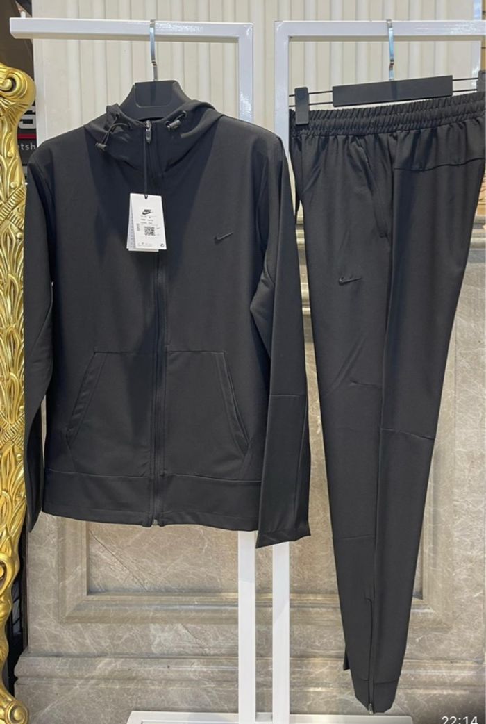 Survêtements Nike - photo numéro 2