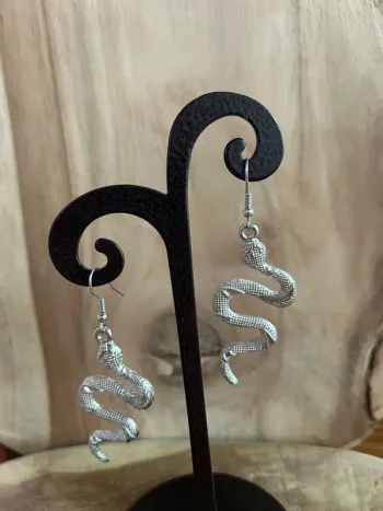 Boucles d'oreilles serpents