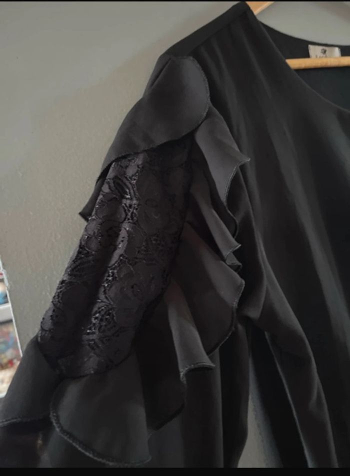 Blouse noir lacony en M