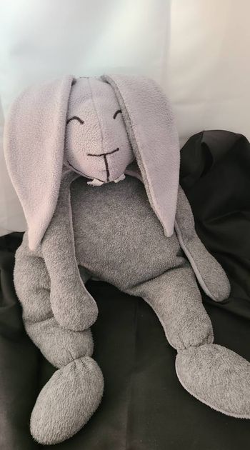 doudou lapin gris
