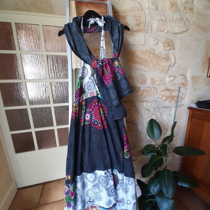 ROBE Dos nu - photo numéro 2