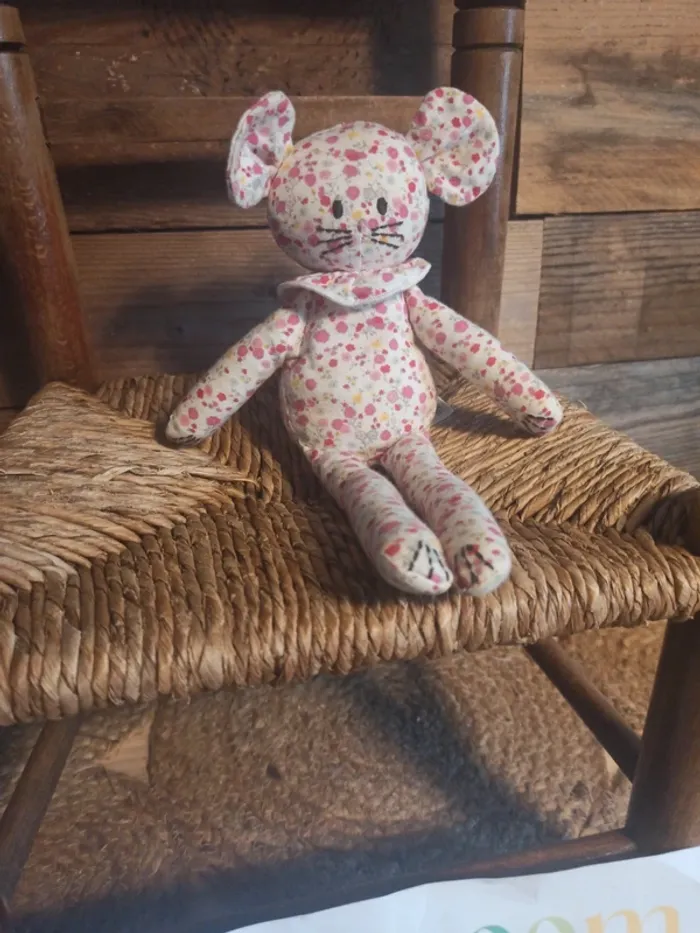 Peluche souris liberty fleurs petit bateau tbe - photo numéro 2