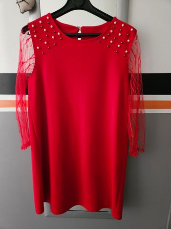 Robe rouge manches dentelle T 38