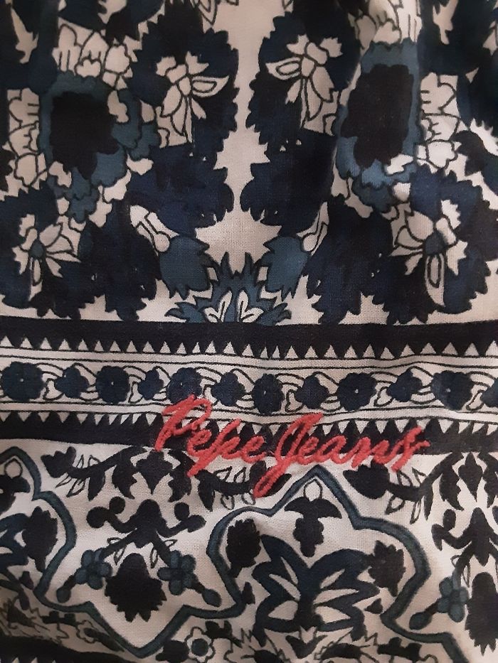 Lot vêtements fille 10ans - photo numéro 3