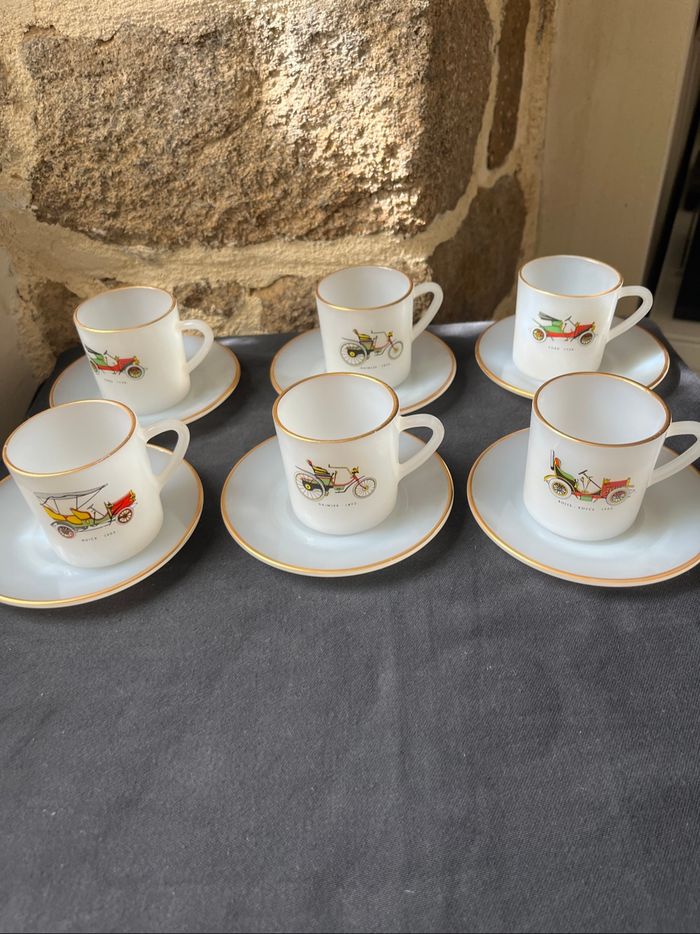 Magnifique lot de 6 tasses et 6 sous tasses à cafe Arcopal Vintage - photo numéro 5