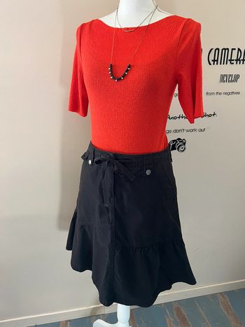 Jupe mi longue trapèze en coton noir Esprit