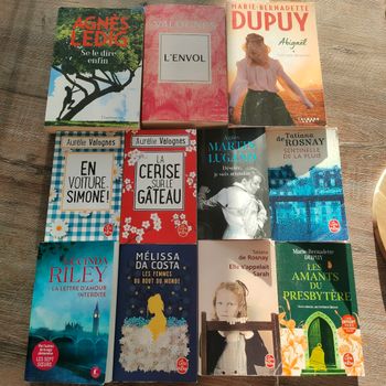 Lot livres Lucinda Riley Aurélie Valognes Agnès Ledig Mélissa da Costa