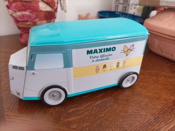 Boîte métal forme camionnette