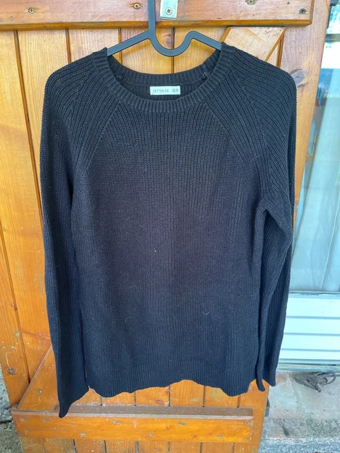 Pull noir