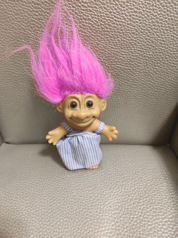 poupée troll cheveux rose