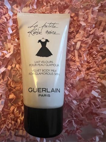 La petite robe noir guerlain