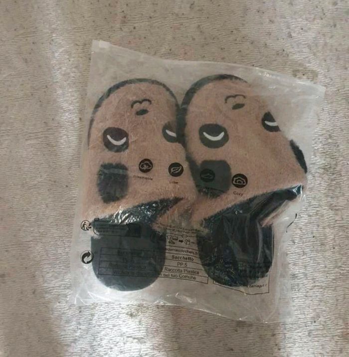 Pantoufle enfant garçon neuf - photo numéro 2