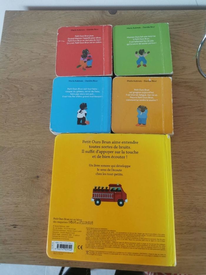 Lot de livres sur le thème de petit ours brun - photo numéro 3
