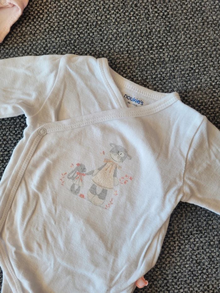 Lot 2 bodies fille 3 mois - photo numéro 5