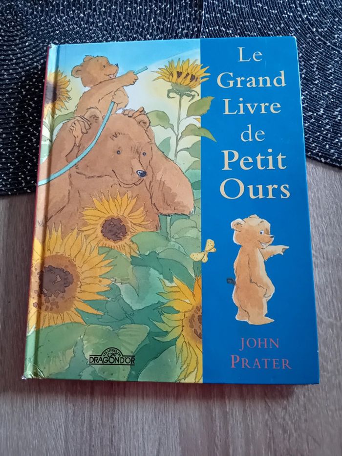 Livre le grand livre de petit ours