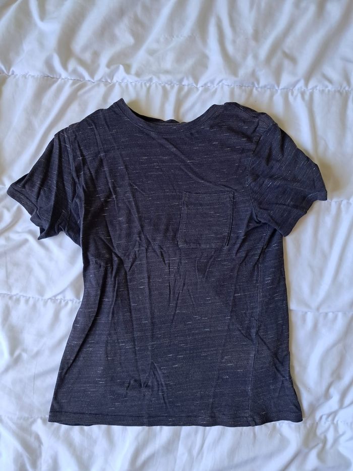 T shirt bleu marine strié 12 ans ou XXS