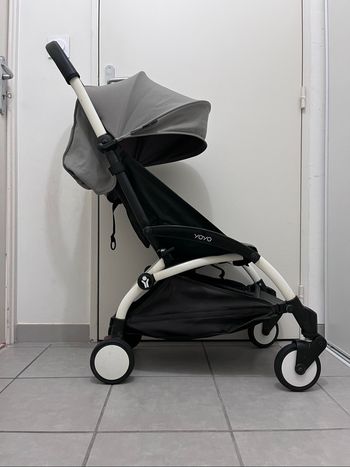 Poussette YOYO+  Stokke avec pack 6+ Gris