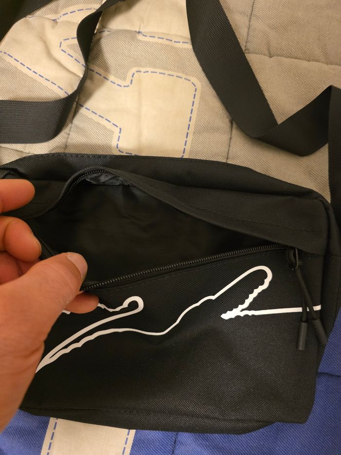 Sac à bandoulière Lacoste - photo numéro 3