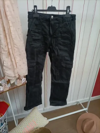 Jean noir fille avec poches sur le côté Primark 12/13 ans
