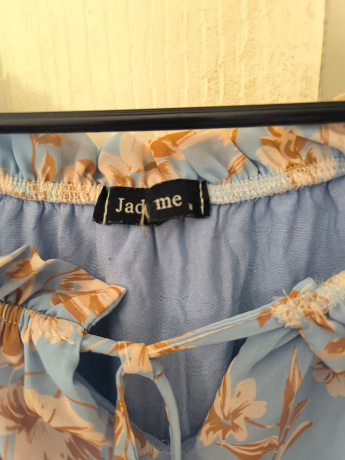 Haut bohème fleuri bleu clair – Manches longues – Très bon état