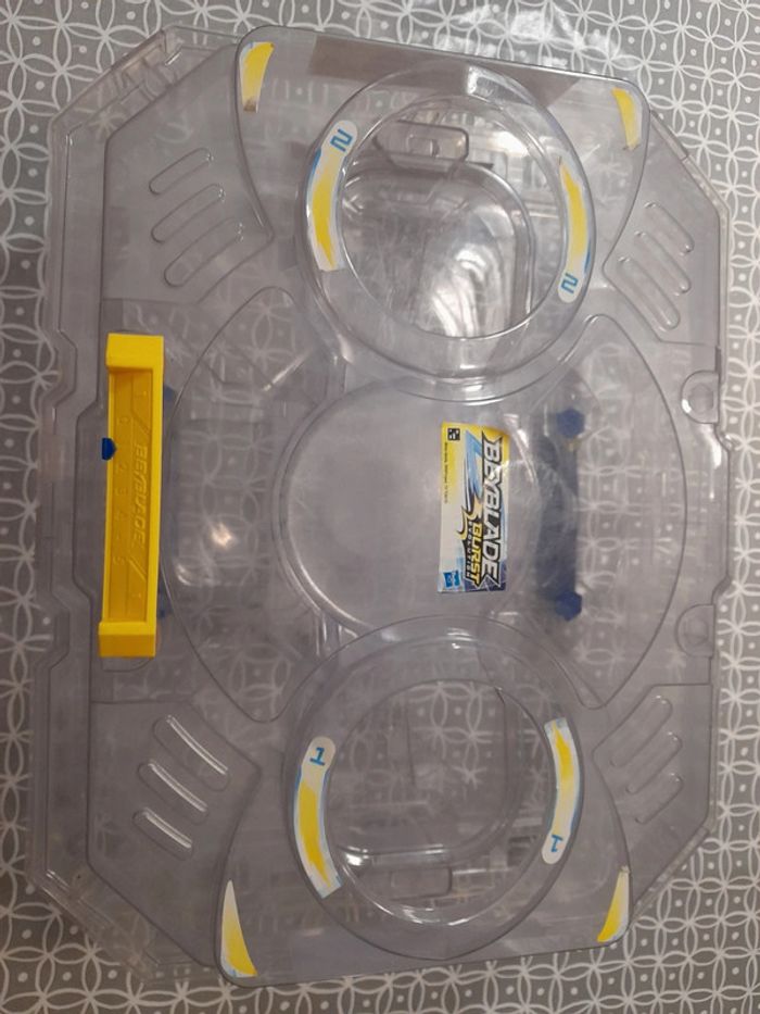 Arene toupis beyblade - photo numéro 2