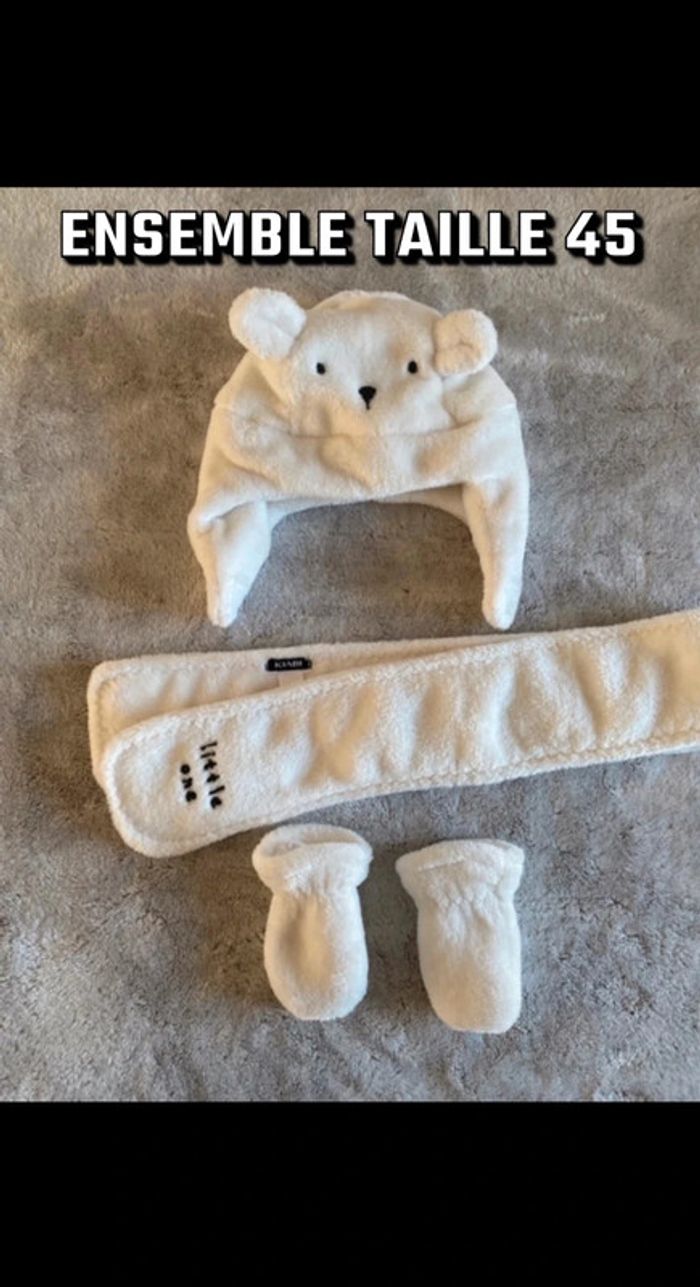 Ensemble bonnet écharpe moufles taille 45