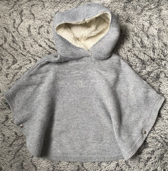 Poncho gris Okaïdi - 6 ans - photo numéro 2