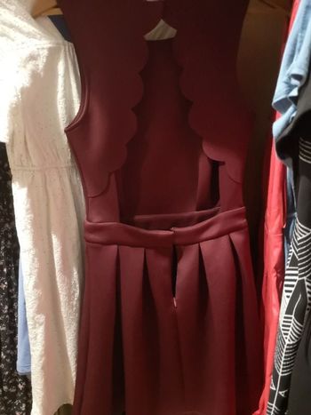 Robe dos decolté bordeaux