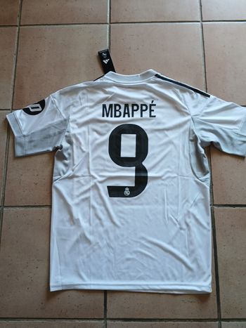 Maillot de foot Real Madrid domicile 2025 2026 mbappe 9