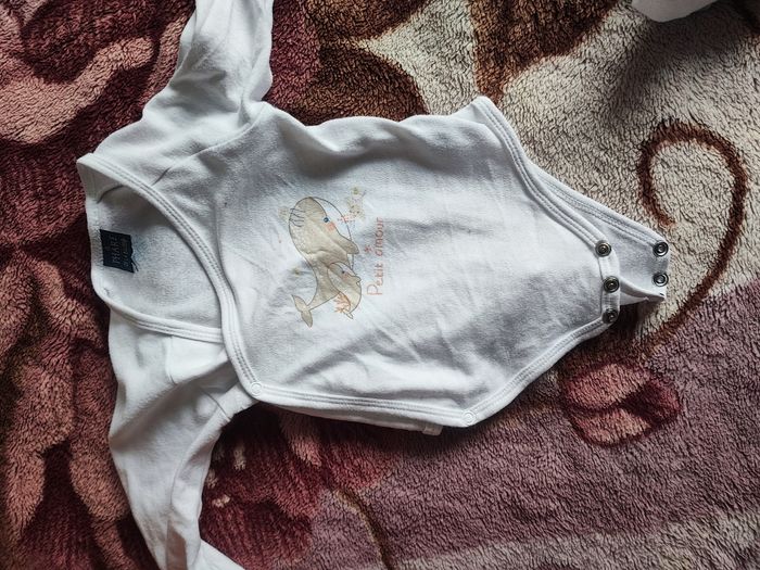 Body et le phare de la baleine 9 mois