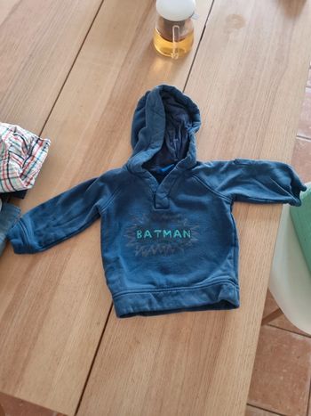 Pull à capuche 18 mois
