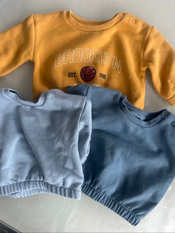 Lot de pull bébé
