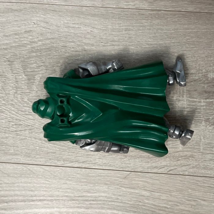 figurine Docteur Doom Marvel - photo numéro 2