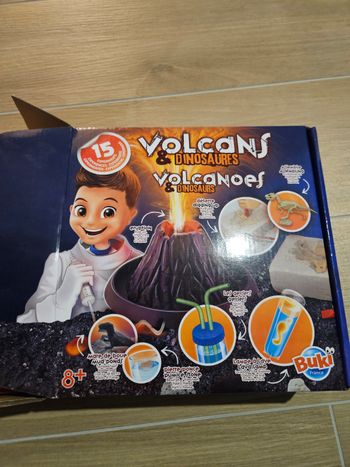 Jeu volcan enfant