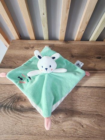 Lapin super u vert les petits doux