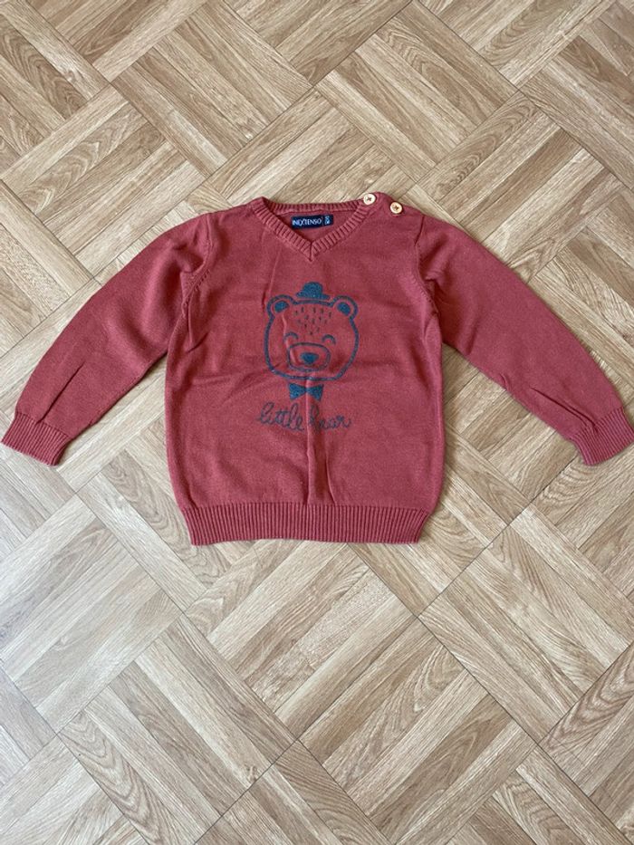 Pull col en V rouge taille 24 mois In Extenso
