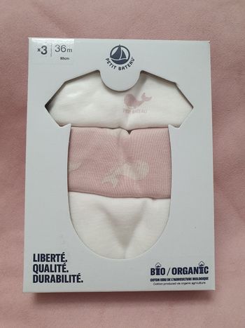 Lot de 3 bodies 36mois  MC  petit bateau