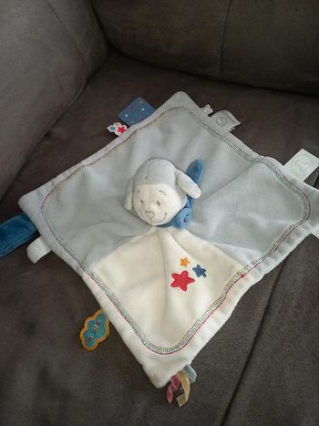 Doudou attache tétines noukie's mouton